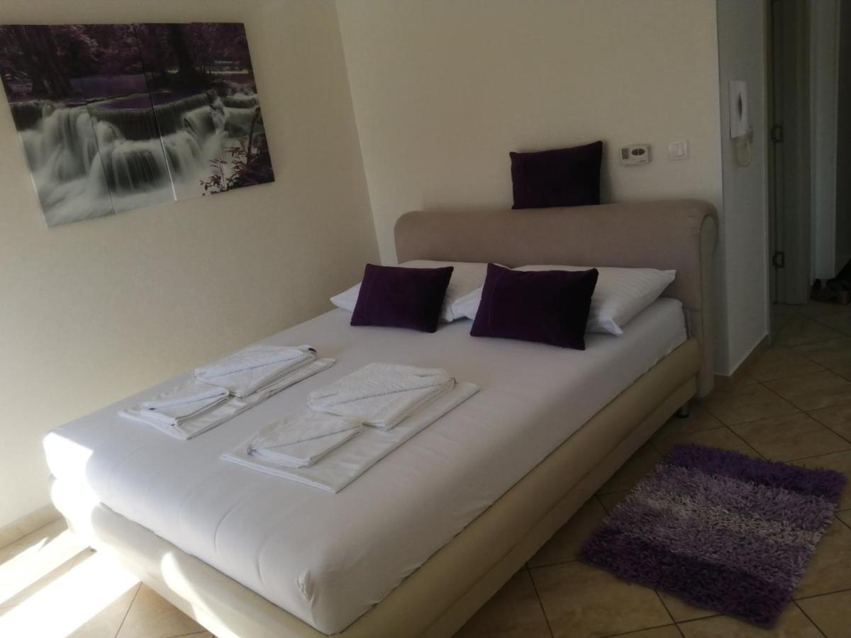 Apartman Anja Apartamento Stara Pazova Exterior foto